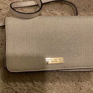 Henri Bendel white with gold crossbody wallet. Casual or dressy!